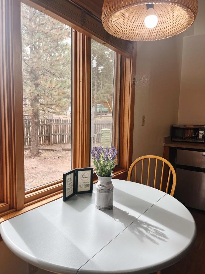 Cozy Cabin Suite Bed And Breakfast Woodland Park Εξωτερικό φωτογραφία